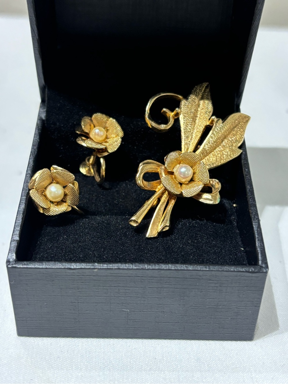 Vintage Coro Gold Flower Pearl Brooch and Earrings Set